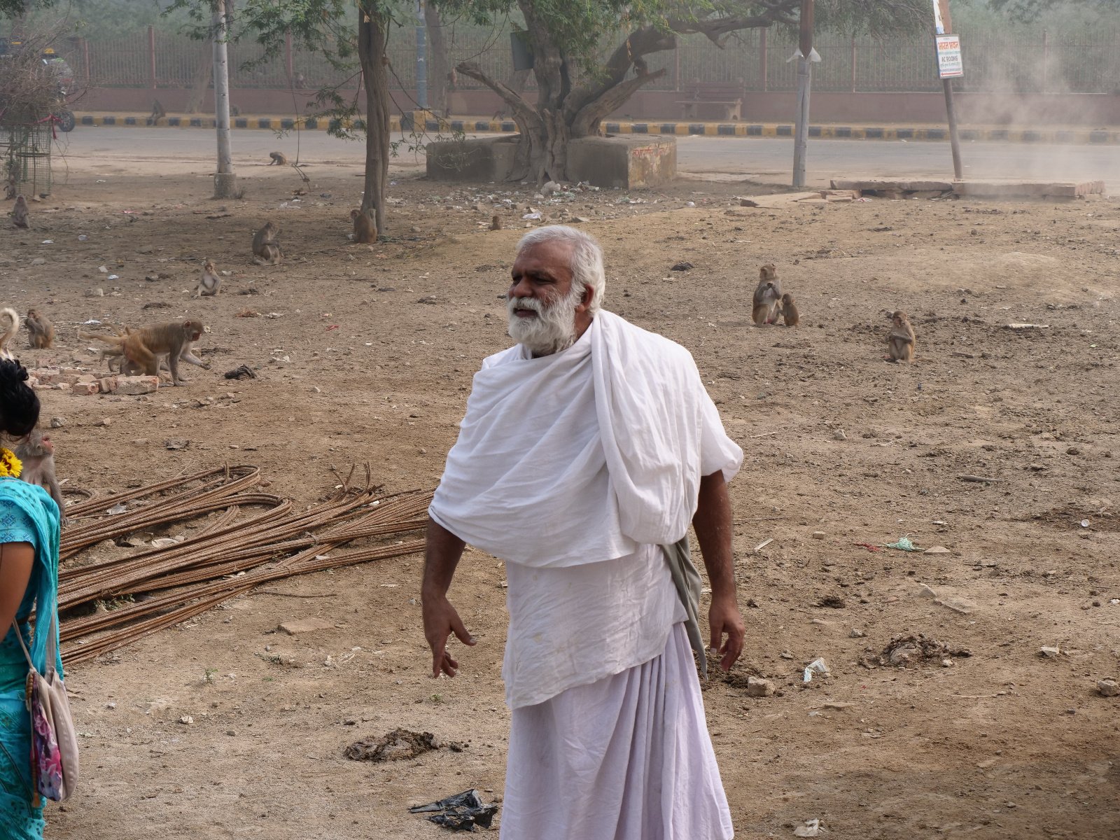  197 Gopashtami Radha kunda Govardhan 19.11.04